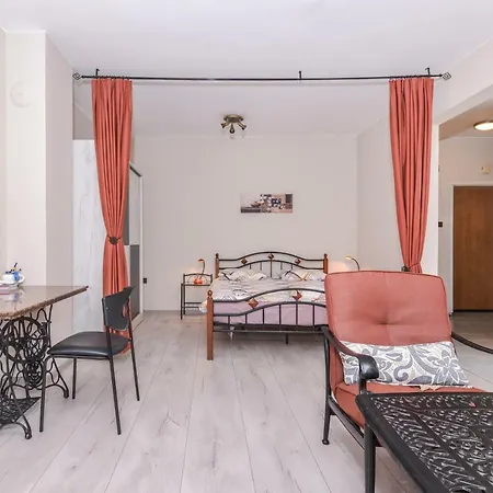 Visit Macedonia Square By Flat Mаnager Apartment