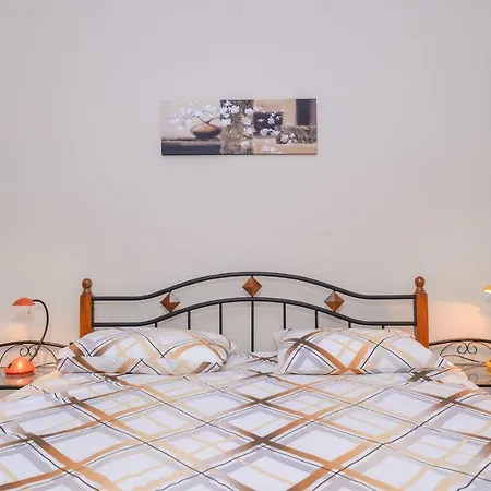 Visit Macedonia Square By Flat Mаnager